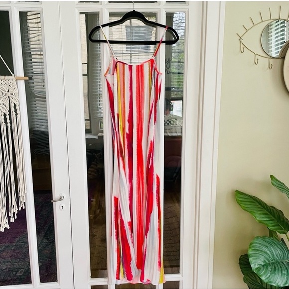 BB DAKOTA Colorful Pleated Sleeveless Maxi Dress - Picture 5 of 10